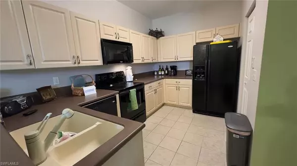 Fort Myers, FL 33916,4327 Bellasol CIR #2721