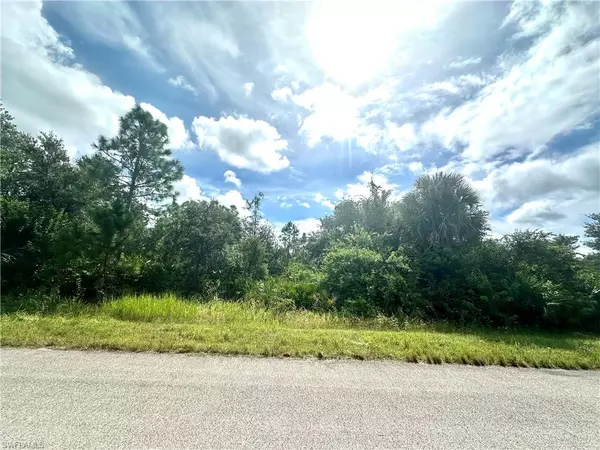 Lehigh Acres, FL 33972,1876 Latham DR
