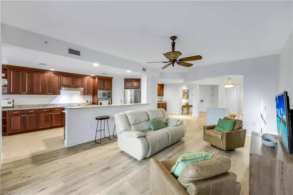 Cape Coral, FL 33914,6081 Silver King BLVD #103