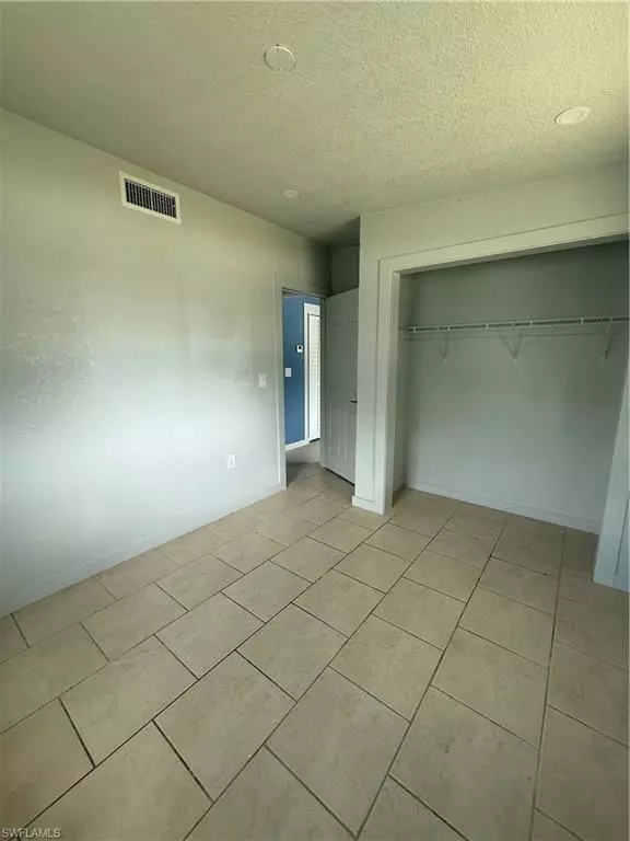 Fort Myers, FL 33916,1533 Gardenia AVE