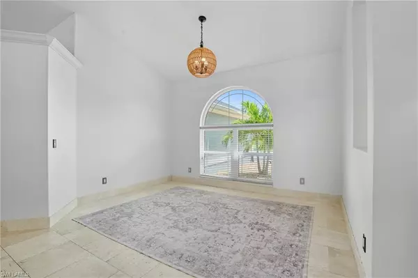 Cape Coral, FL 33990,1062 SE 21st AVE