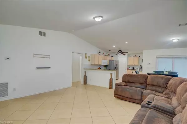 Naples, FL 34117,530 7th ST SW