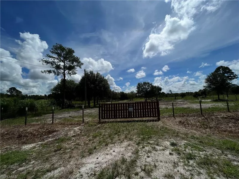 765 S Live Oak ST, Clewiston, FL 33440