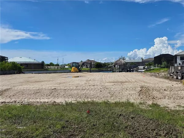 Cape Coral, FL 33993,3821 NW 22nd TER