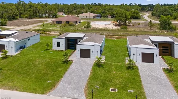 Lehigh Acres, FL 33974,729 Colyer ST E