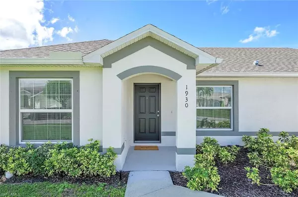 1930 NE 2nd TER, Cape Coral, FL 33909