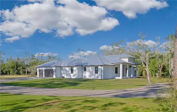 19401 Witts End, Alva, FL 33920