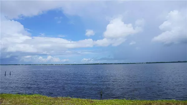 Fort Myers, FL 33916,3353 E Riverside DR