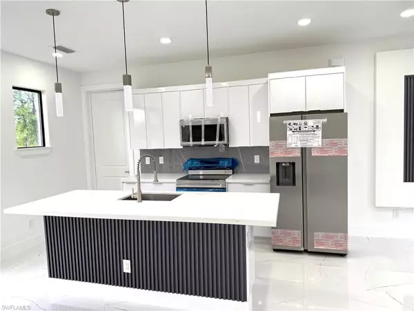 Lehigh Acres, FL 33974,365 Hermosa AVE