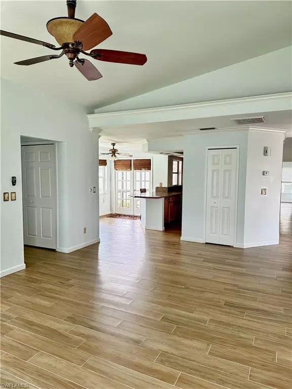 Cape Coral, FL 33990,318 SE 4th TER