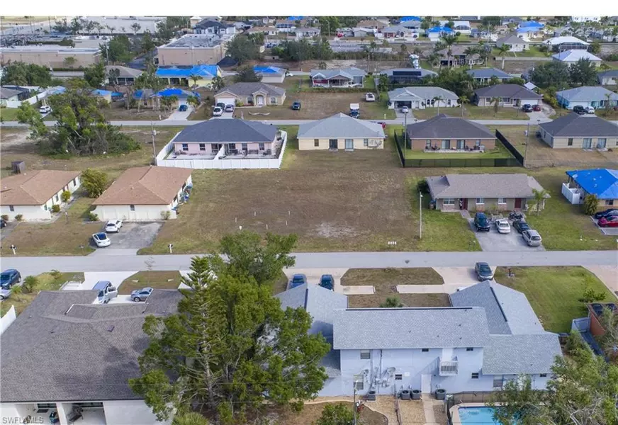 125 SE 12th TER, Cape Coral, FL 33990