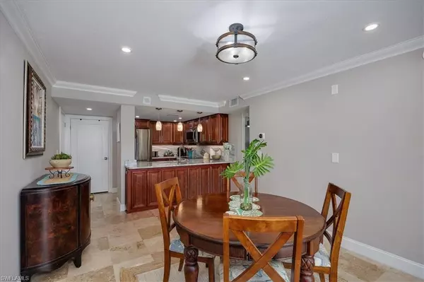 Fort Myers, FL 33916,2885 Palm Beach BLVD #305