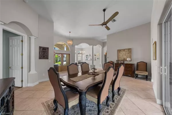 Cape Coral, FL 33904,535 Coral DR