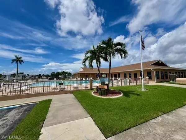 Fort Myers, FL 33908,19681 Summerlin Rd #398