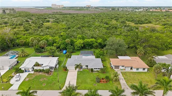 Cape Coral, FL 33914,5810 SW 1st CT