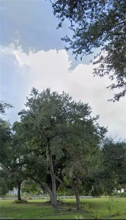 Fort Myers, FL 33916,3200 King ST