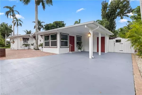 Fort Myers, FL 33901,2702 McGregor BLVD