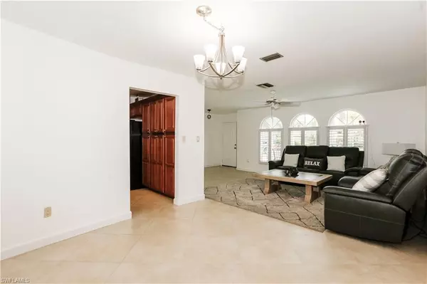 Cape Coral, FL 33904,3417 SE 22nd AVE