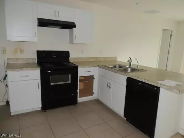 Cape Coral, FL 33909,1521 NE 35th LN