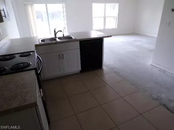 Cape Coral, FL 33909,1521 NE 35th LN