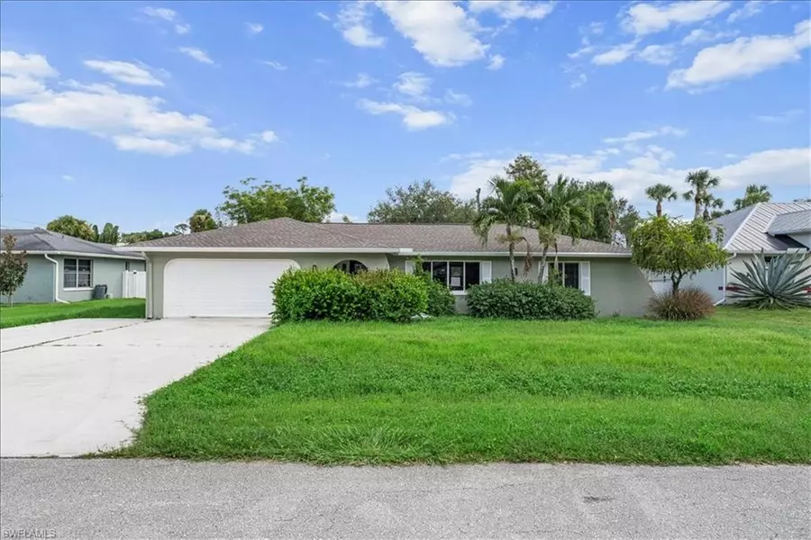 17042 Wayzata CT, North Fort Myers, FL 33917