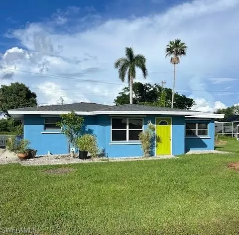 Bokeelia, FL 33922,5428 Avenue C