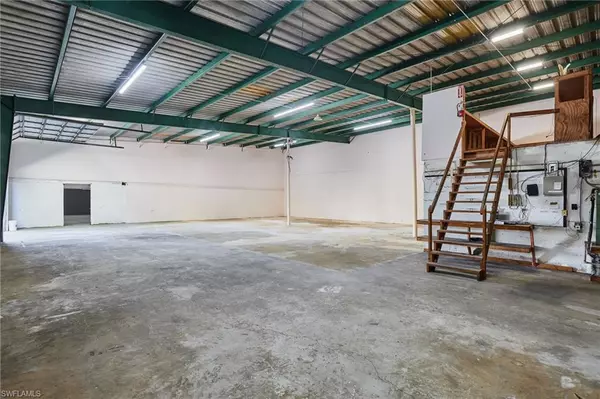 Fort Myers, FL 33912,2130 Andrea LN