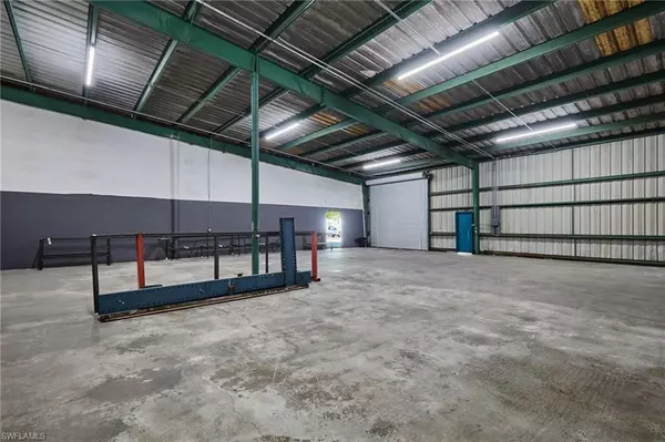 Fort Myers, FL 33912,2130 Andrea LN