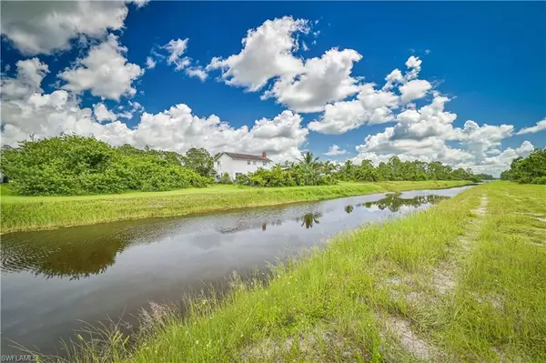 Lehigh Acres, FL 33974,735 Troy AVE
