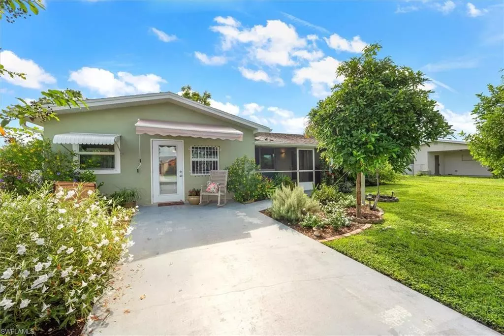 Lehigh Acres, FL 33936,108 Contee DR