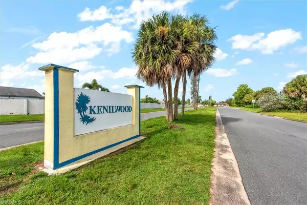 Lehigh Acres, FL 33936,108 Contee DR