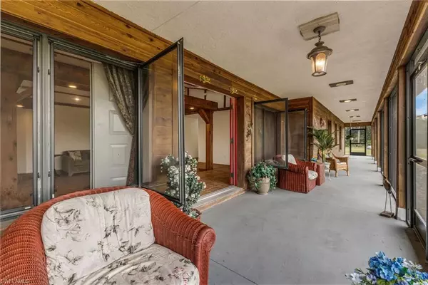 Punta Gorda, FL 33982,30720 Washington Loop RD