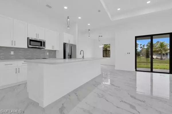 Fort Myers, FL 33905,3823 Heyburn ST