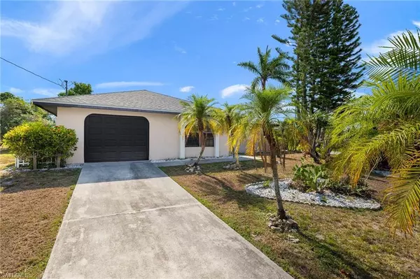 Cape Coral, FL 33904,3212 SE 1st CT