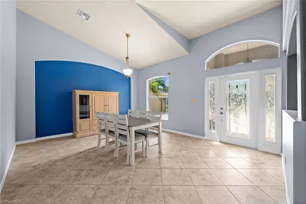 North Fort Myers, FL 33903,5879 Littlestone CT