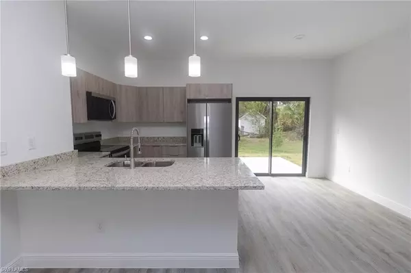 Labelle, FL 33935,8109 Olive CT