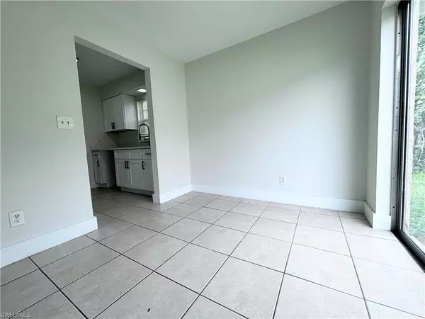 Fort Myers, FL 33905,4265 Desoto AVE #B