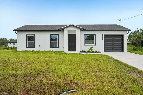 2516 38th ST SW, Lehigh Acres, FL 33976