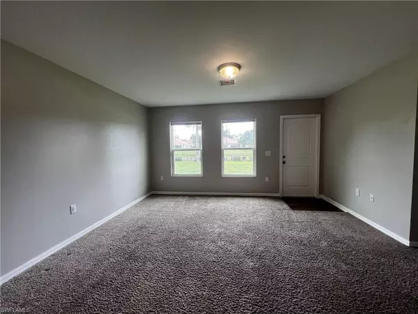 Lehigh Acres, FL 33936,18319 Gibraltar LN