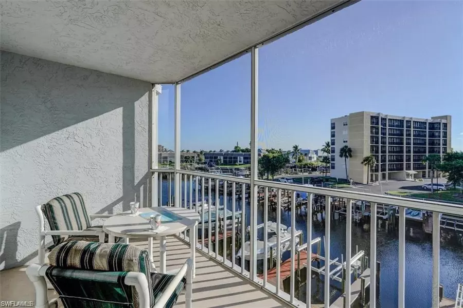 4521 Bay Beach LN #324, Fort Myers Beach, FL 33931
