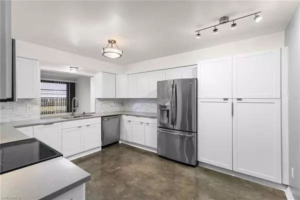 Fort Myers, FL 33919,1331 S Brandywine CIR