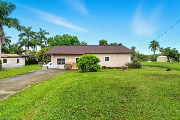 North Fort Myers, FL 33903,1261 Driftwood DR