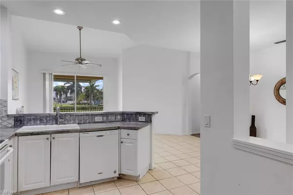 Fort Myers, FL 33916,3511 Milan DR #204