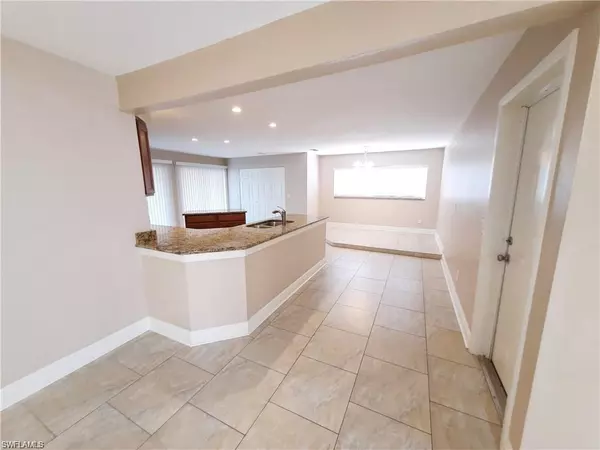 Fort Myers, FL 33967,7626 Winged Foot DR #A