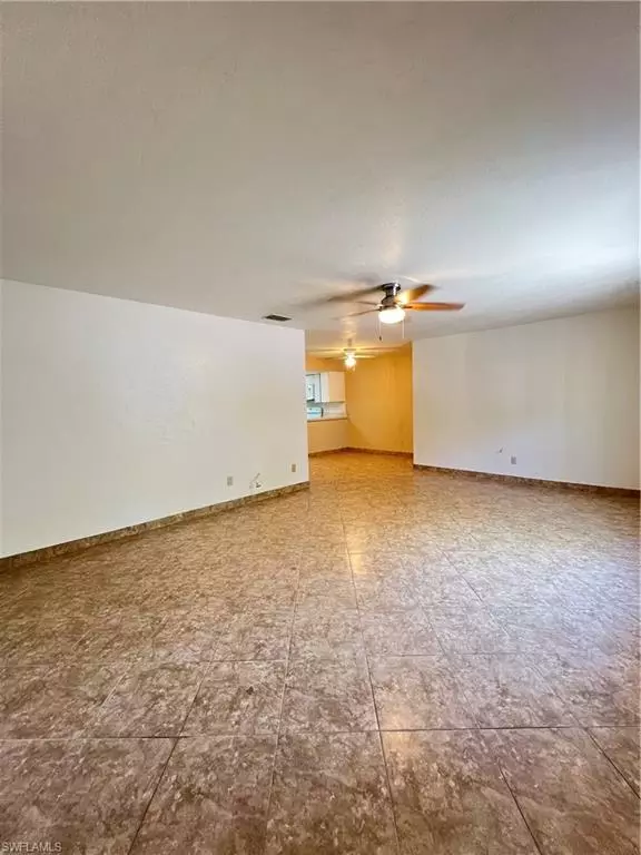 Fort Myers, FL 33901,1825 Oak LN