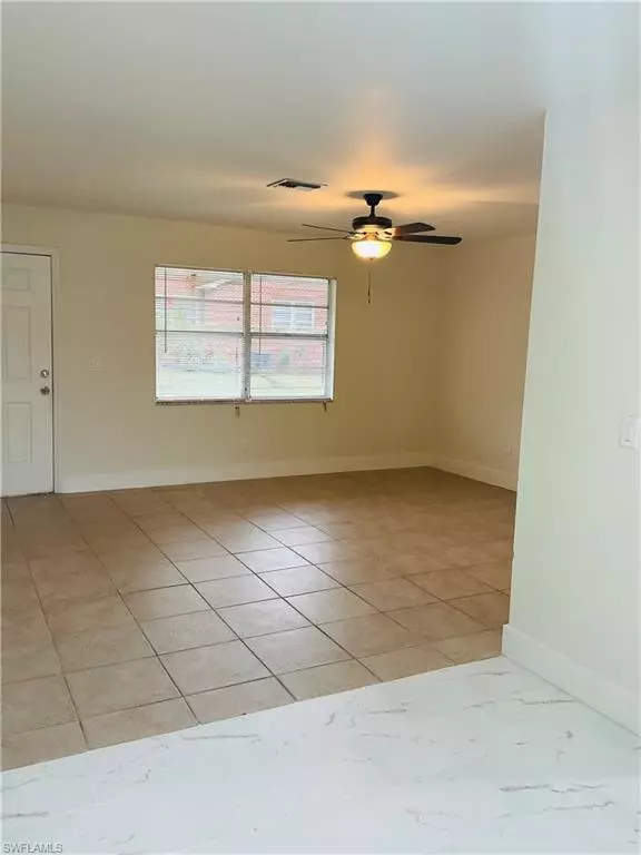 Fort Myers, FL 33901,2243 South ST