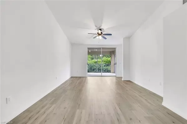 Naples, FL 34119,6635 Huntington Lakes CIR #202