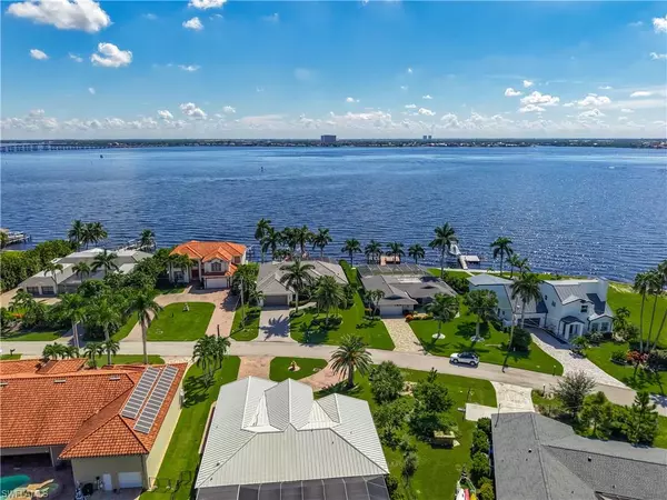 Cape Coral, FL 33904,5257 Nautilus DR