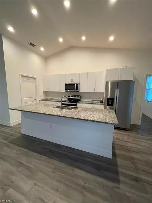 Labelle, FL 33935,8027 Buttercup CIR