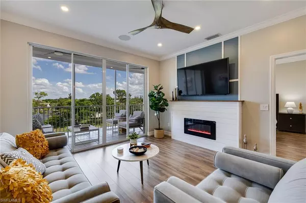 Fort Myers, FL 33919,14931 Park Lake DR #PH9
